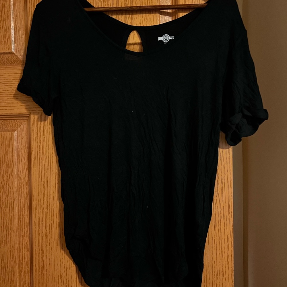 Women’s v neck